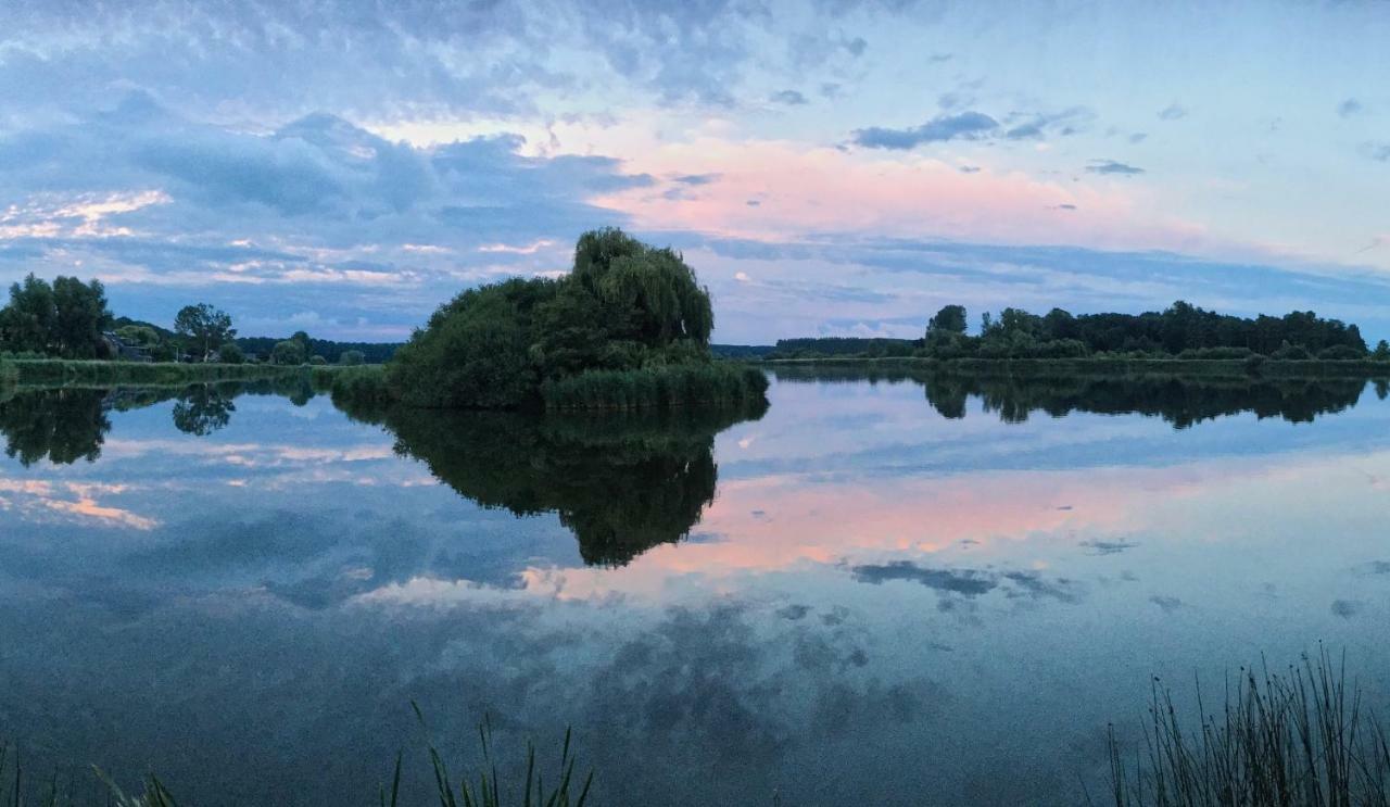 Artistiek Vakantiehuisje Hulst Kültér fotó